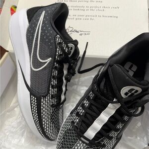 NIB Nike Sabrina 1 Basketball Shoes
